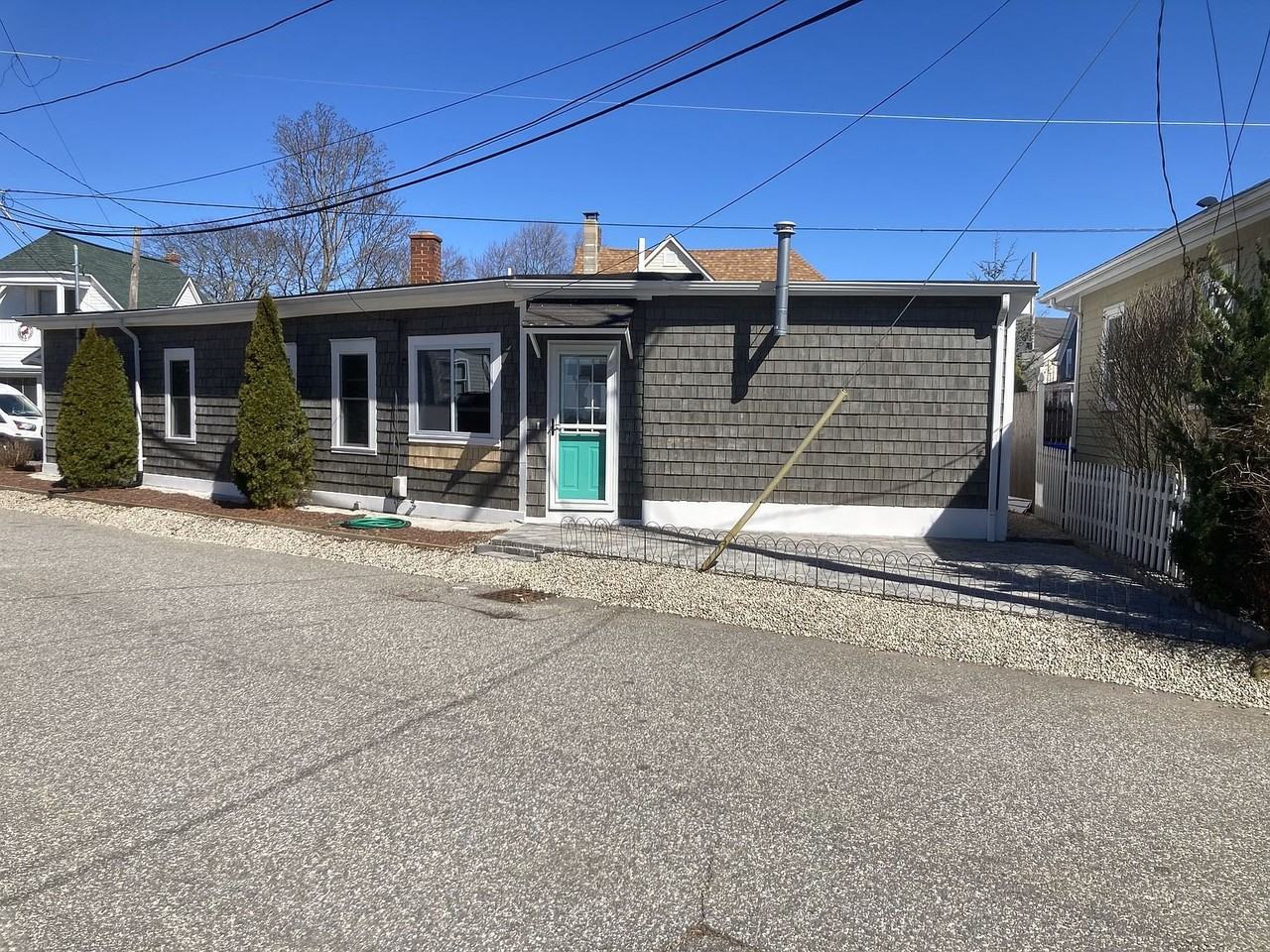 10 Narragansett Ave - Photo 4 of 15