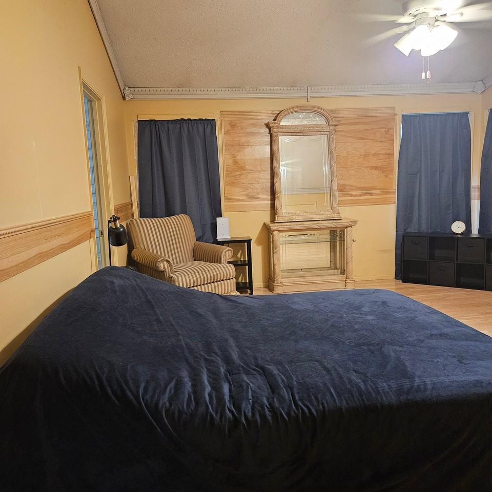 1163 Colby Dr #1 - Photo 2 of 15