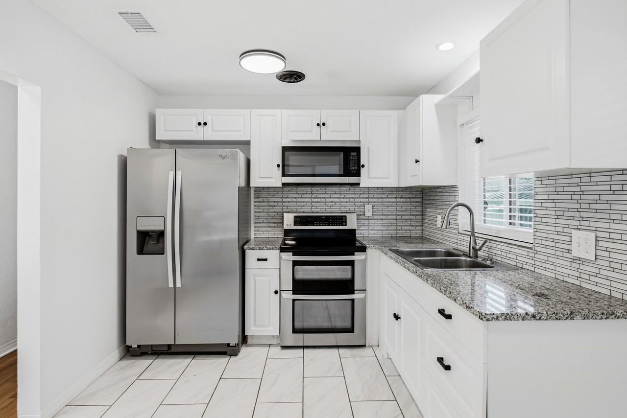 7181 49th Ave N #1 - Photo 7 of 20