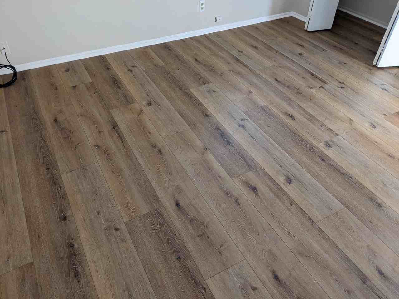517 N Clements St - Photo 4 of 7