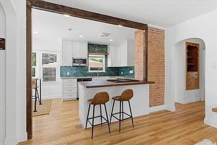 1448 23rd St - Photo 3 of 20