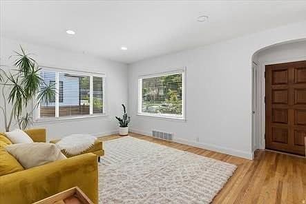 1448 23rd St - Photo 6 of 20