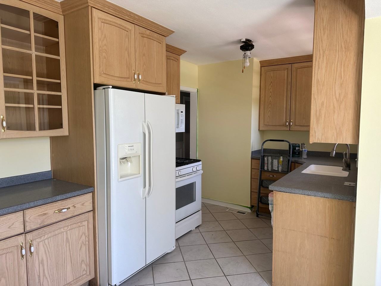 2904 E Morgan Dr - Photo 3 of 10