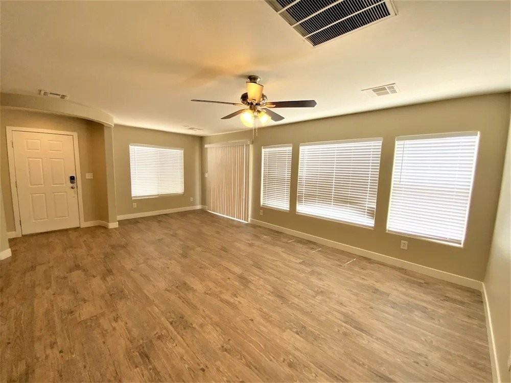 1505 Hawthorne St - Photo 2 of 6