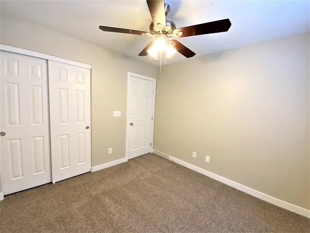1505 Hawthorne St - Photo 4 of 6