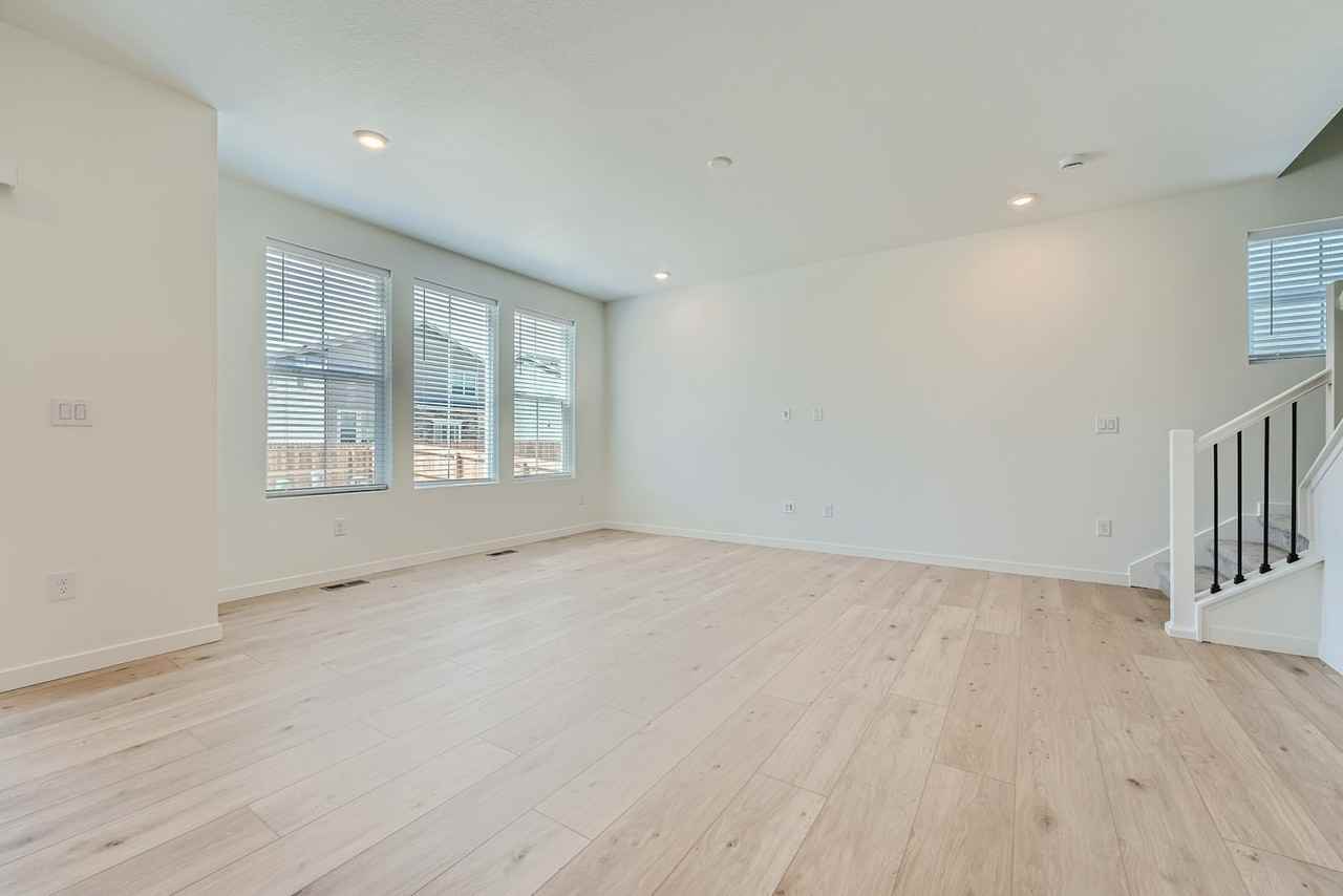 24344 E Walsh Avenue - Photo 5 of 28