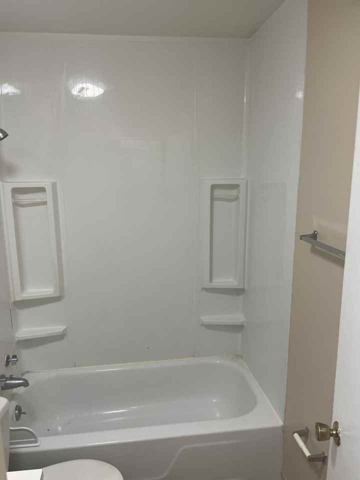 225 North Sherwood Street - Photo 7 of 10