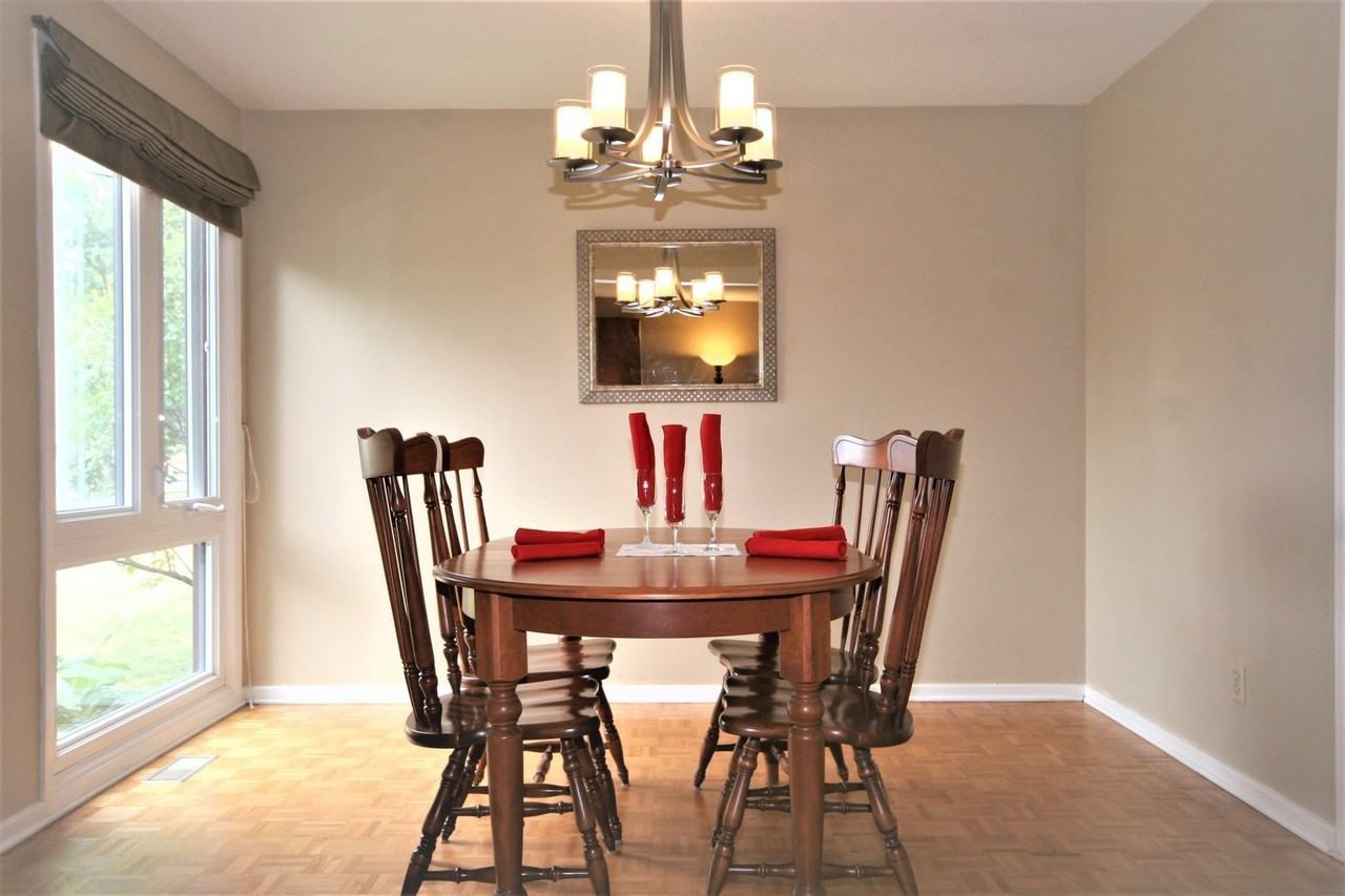 130 Withrow Ave - Photo 3 of 13