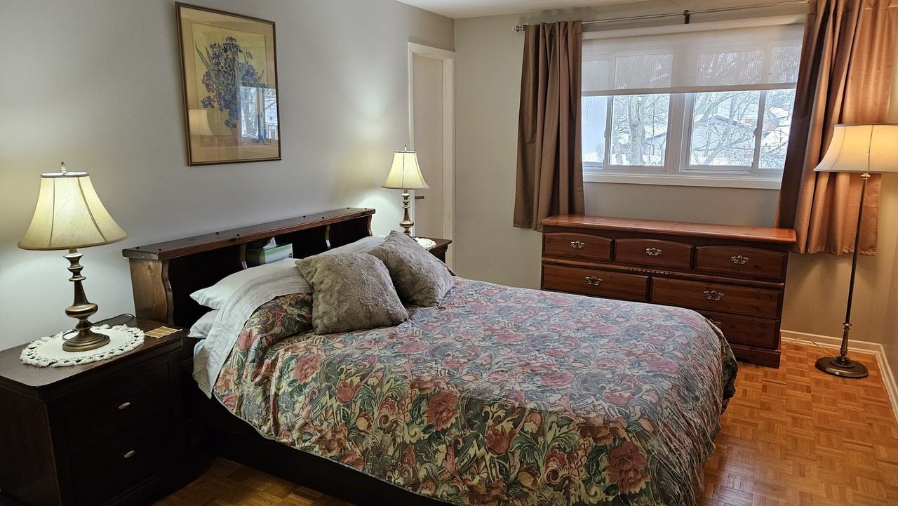 130 Withrow Ave - Photo 7 of 13