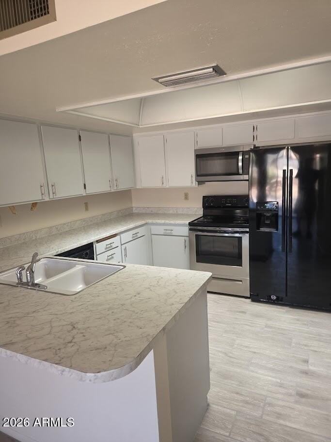 11226 S Tomi Dr - Photo 5 of 16