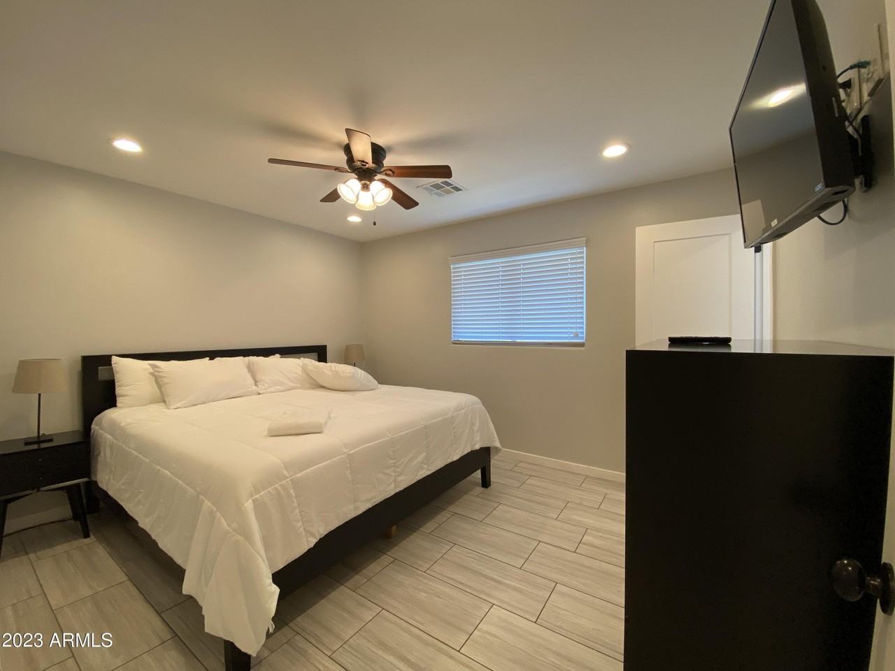 33 N Hobson #A - Photo 6 of 37