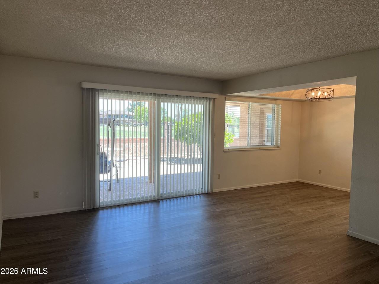 10624 W Griswold Rd - Photo 5 of 28