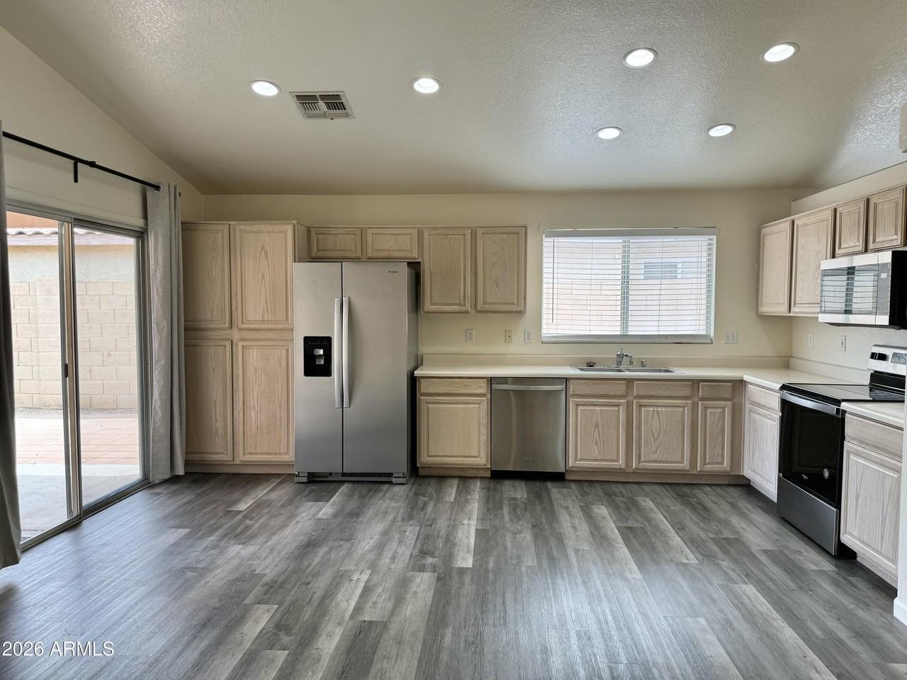 2380 E Derringer Way - Photo 6 of 31