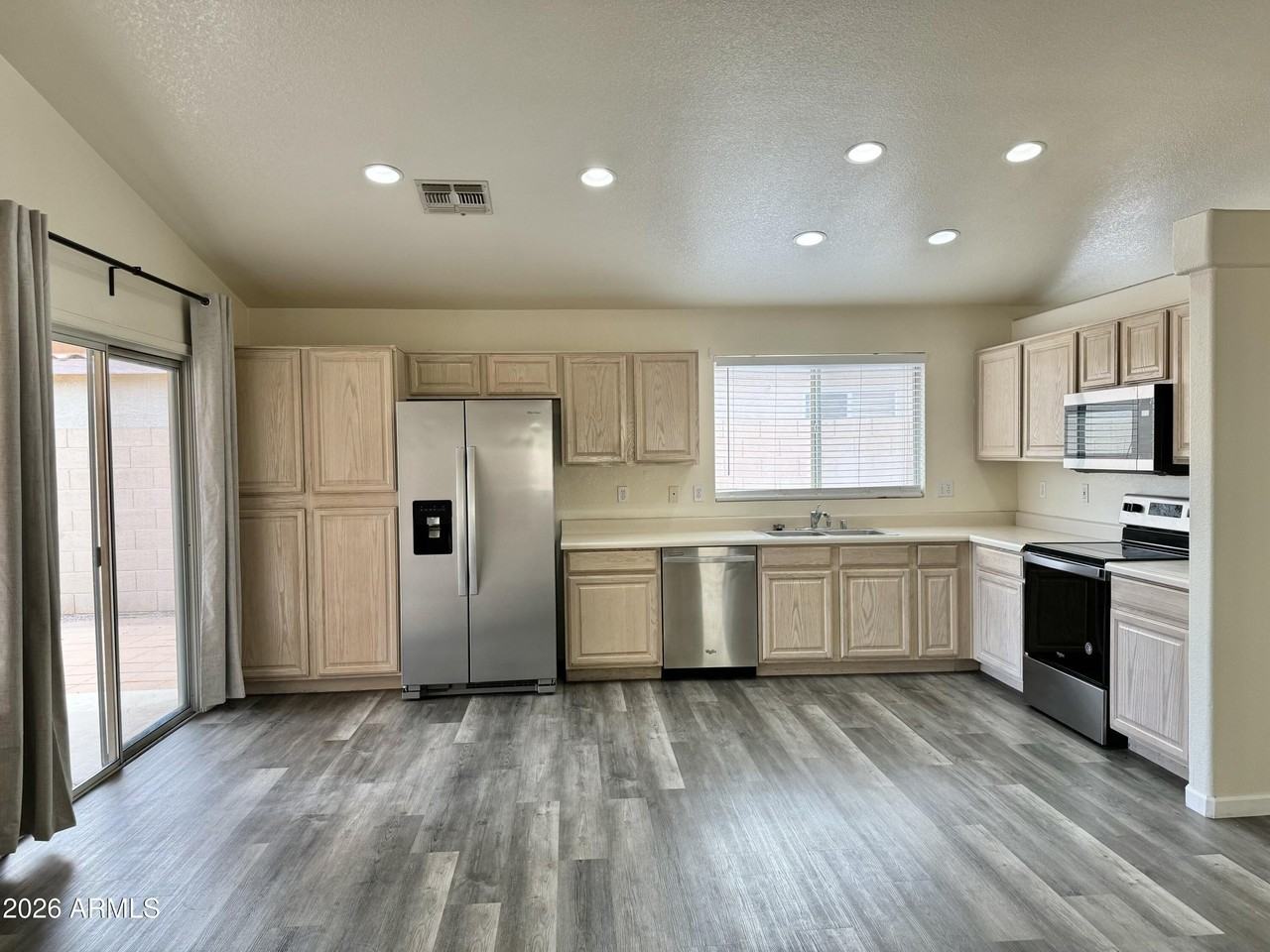 2380 E Derringer Way - Photo 7 of 31