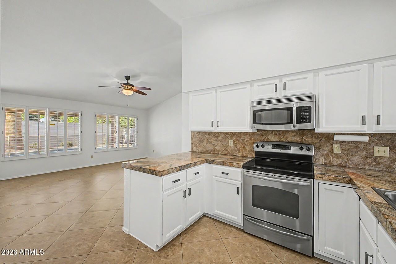 4514 E Towne Ln - Photo 7 of 25