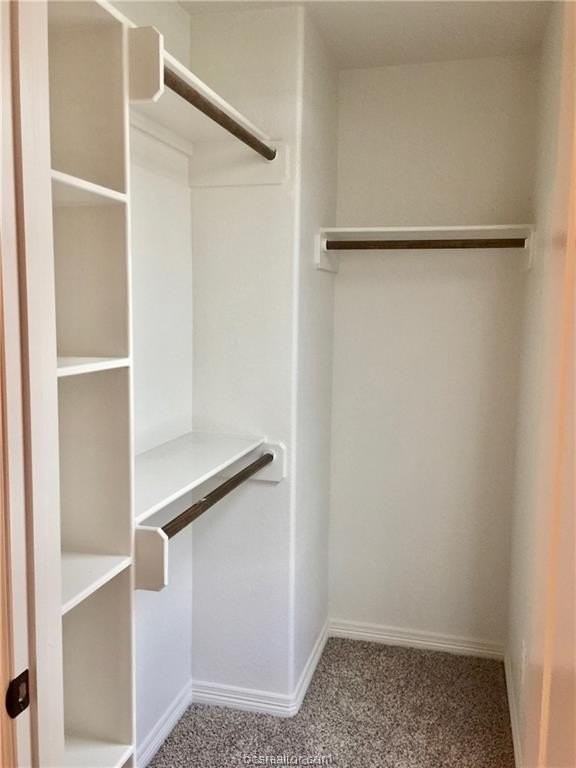 109 Ehlinger Dr - Photo 6 of 25