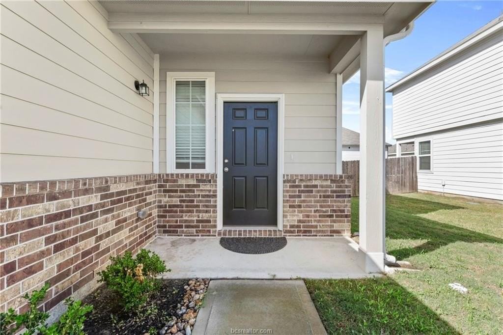 984 Rice Dr - Photo 2 of 15