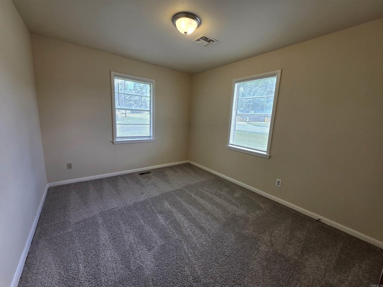 7524 Shady Grove Rd - Photo 7 of 11