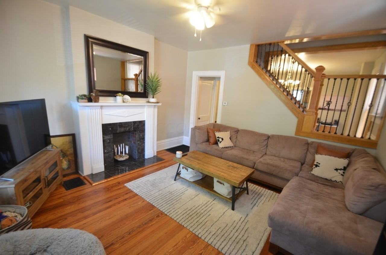 1047 Harrison Ave - Photo 3 of 18