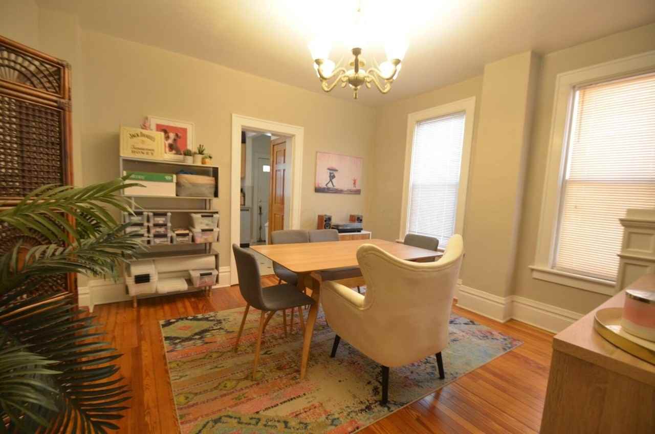 1047 Harrison Ave - Photo 5 of 18