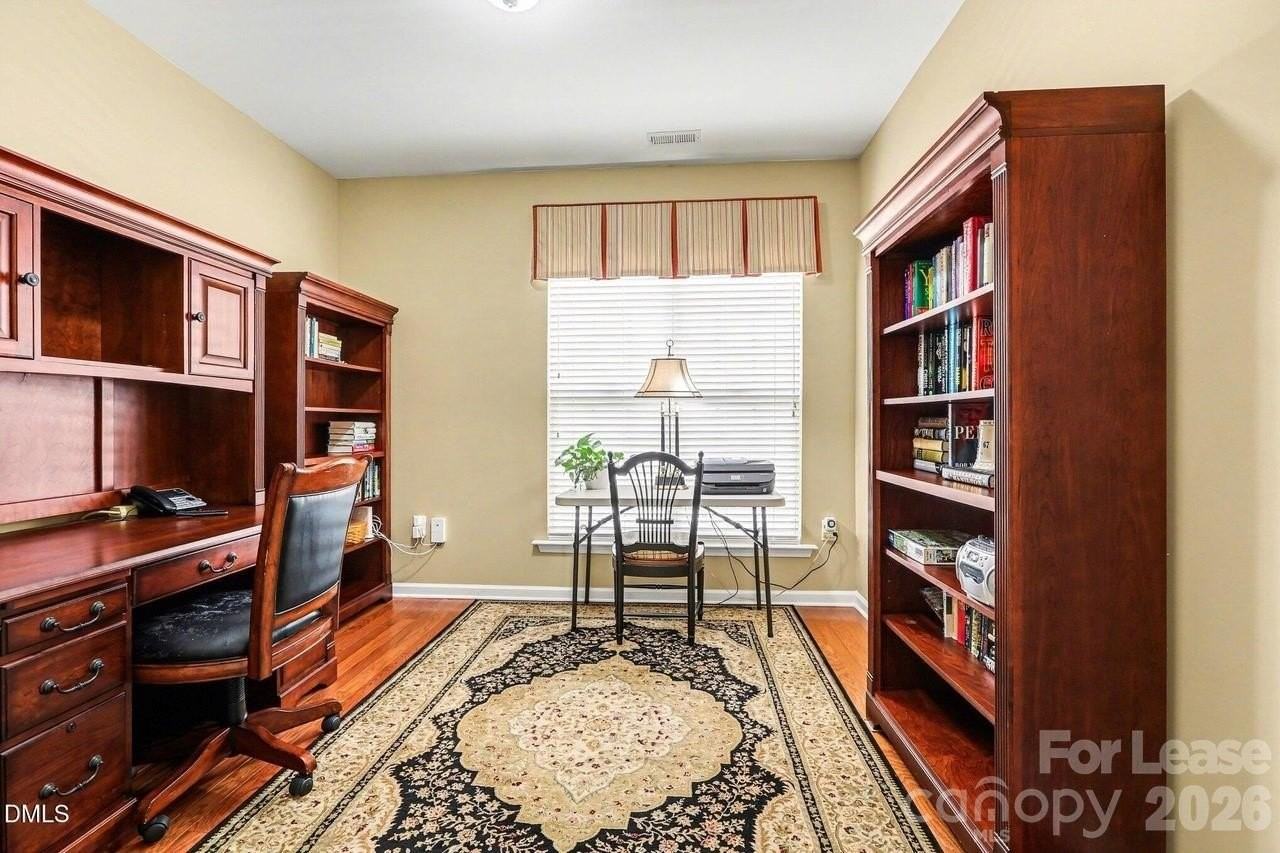 904 Peltier Dr ##Nc - Photo 4 of 9