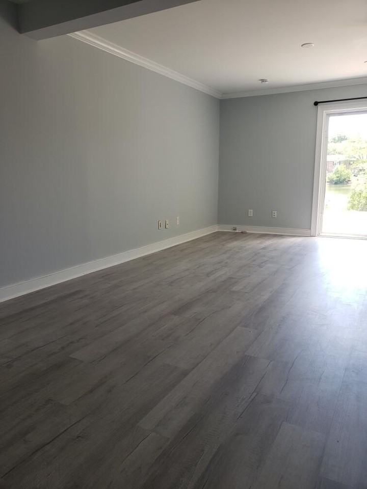 324 Lakeside Dr #E3 - Photo 5 of 29