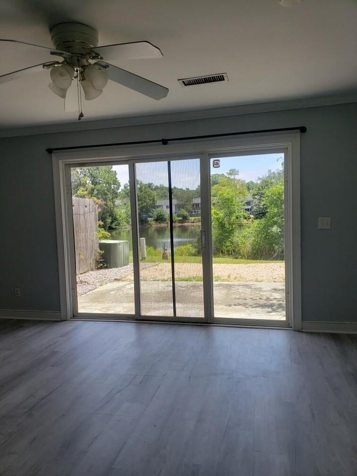 324 Lakeside Dr #E3 - Photo 6 of 29
