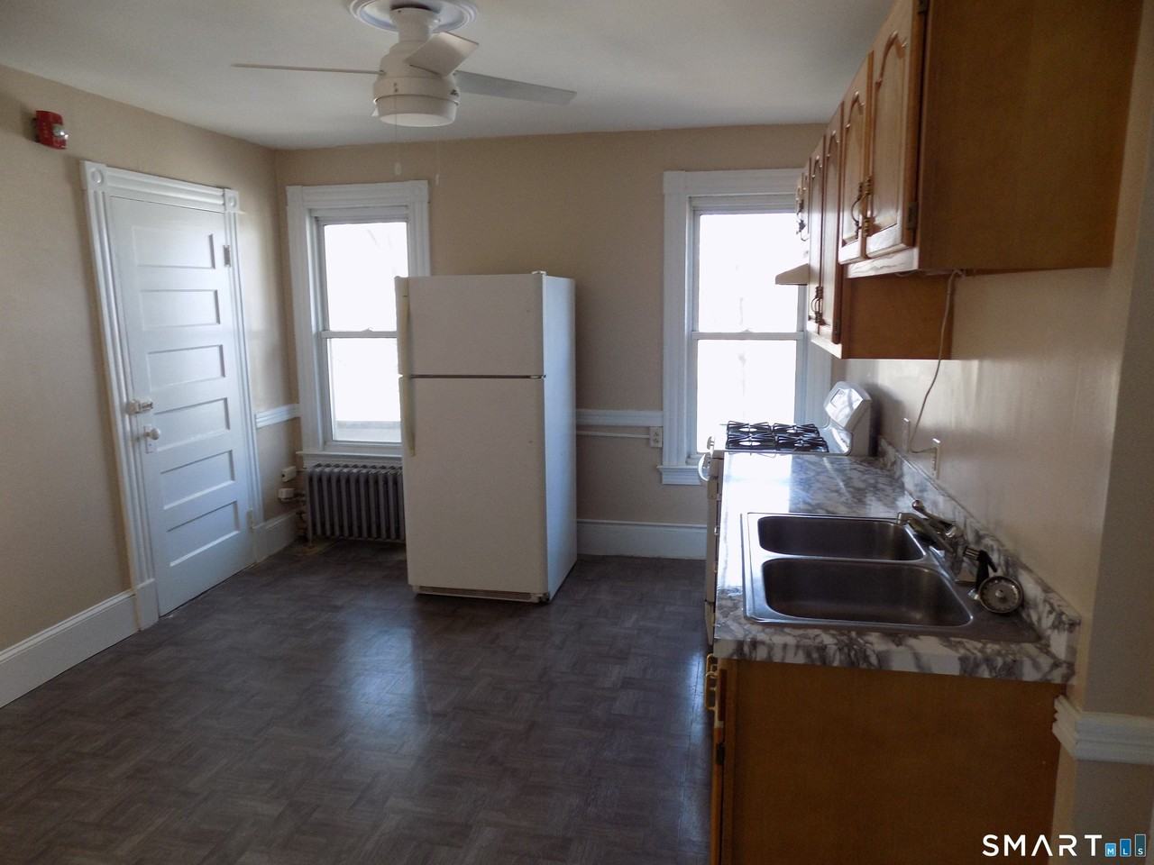 175 Goodwin St #2ndFL - Photo 6 of 9