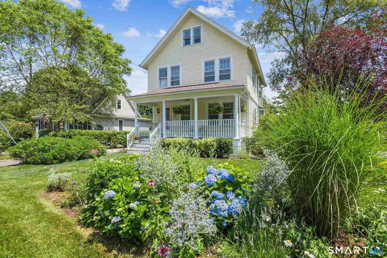 24 Warren Ave - Photo 2 of 37