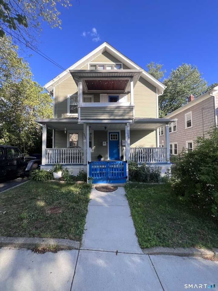 564 Midland St - Photo 2 of 24