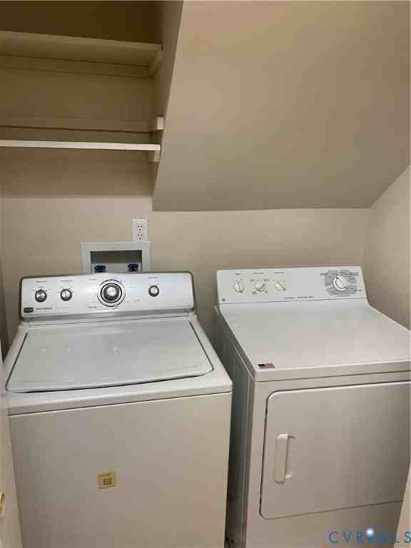 12301 Pomfret Ct - Photo 4 of 17