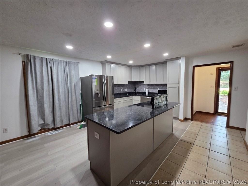 5611 Nix Rd - Photo 2 of 10