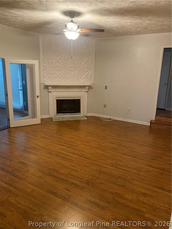 1728 Empress Ln - Photo 6 of 18