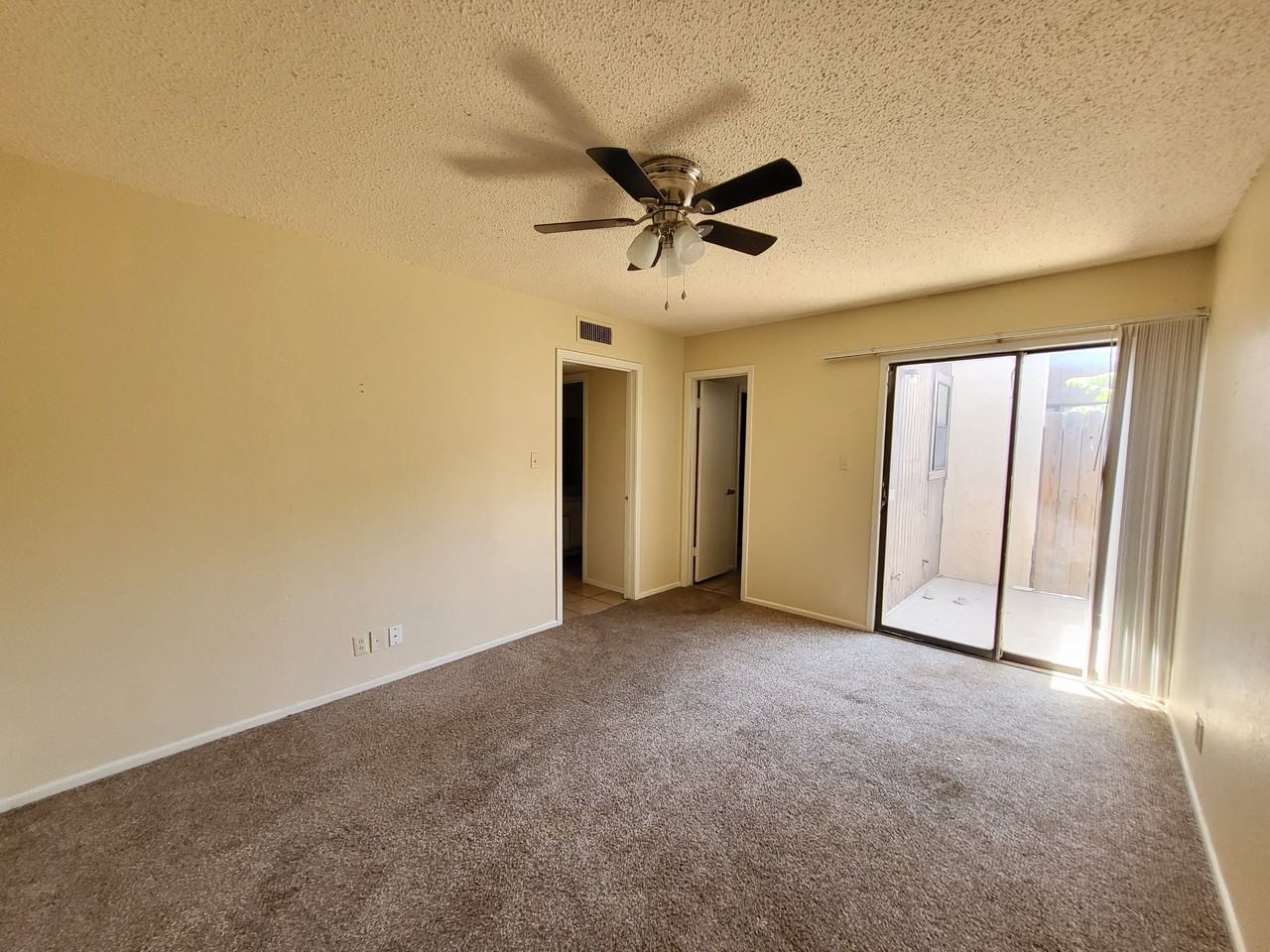 4233 Siesta Ln #1 - Photo 5 of 7