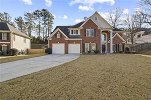 featured image of 3010 Lakeside Ct