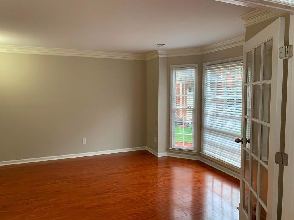 3014 Eglantine Ct - Photo 4 of 18