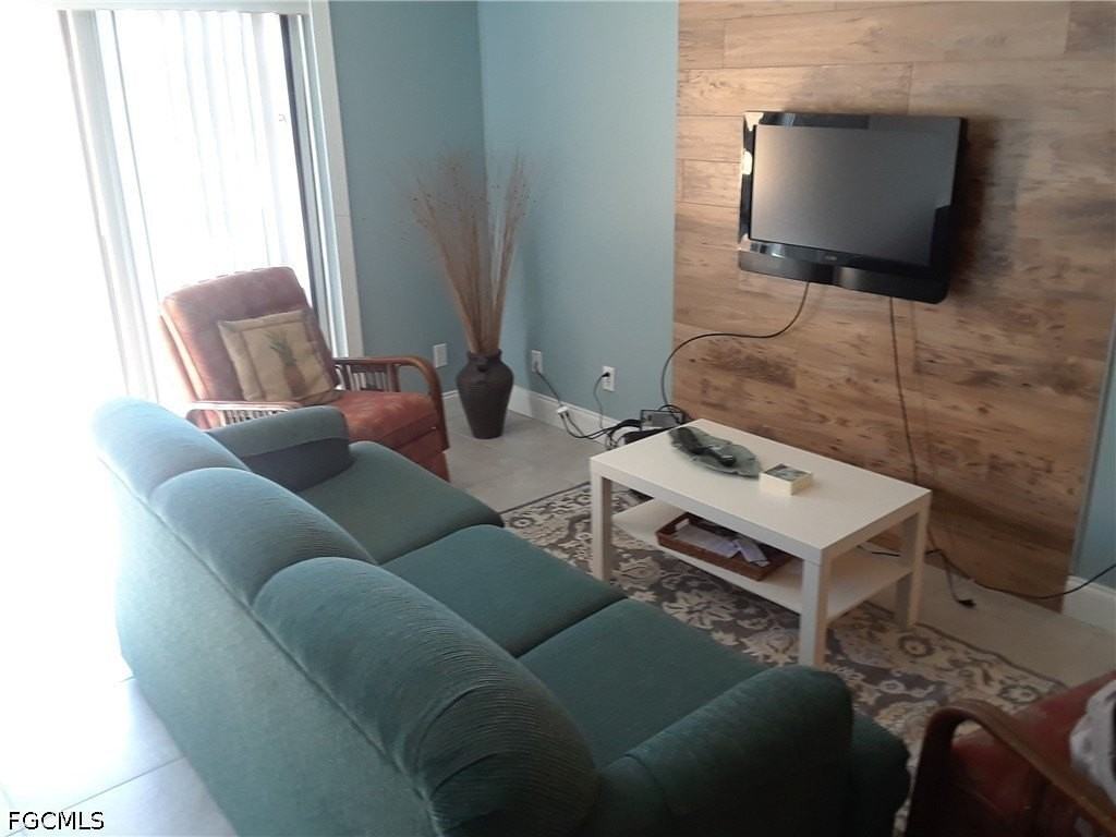 5305 Summerlin Rd #513