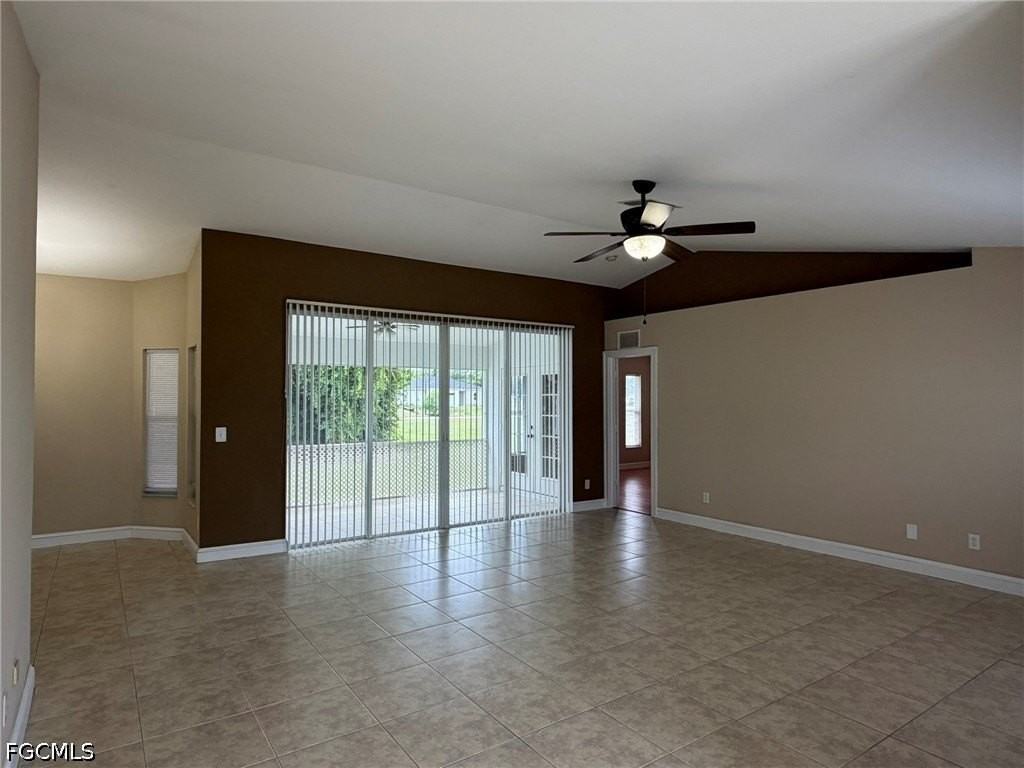 3404 Ne 9th Ave - Photo 3 of 39