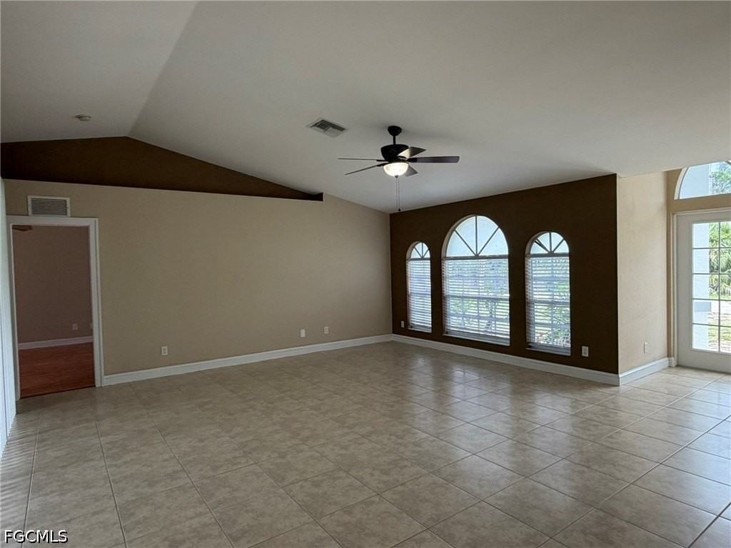 3404 Ne 9th Ave - Photo 7 of 39