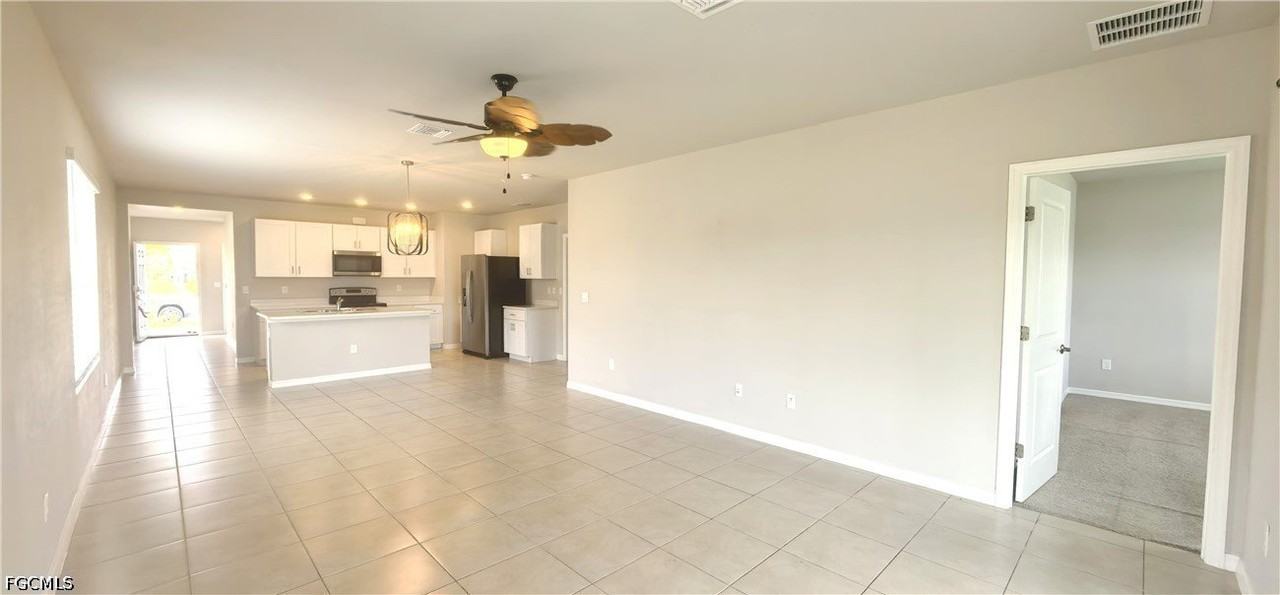18540 Cronin Sand Ln - Photo 4 of 47