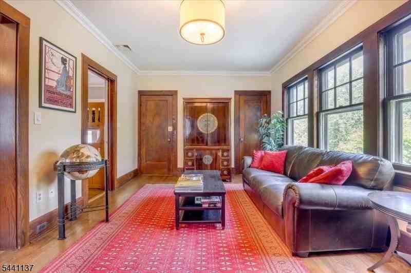 44 Walnut Cres - Photo 6 of 26