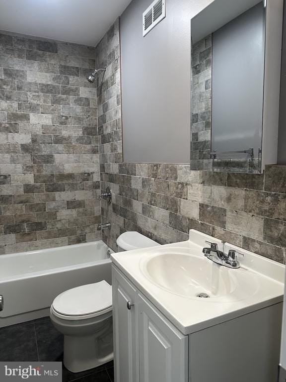 1438 Knorr St - Photo 6 of 16