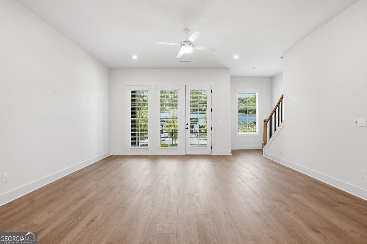 2597 Mackintosh Ct - Photo 4 of 45