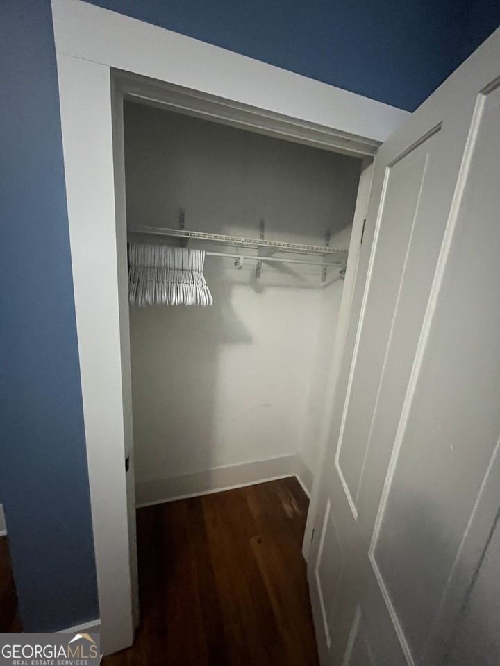 33 Poplar St - Photo 6 of 9