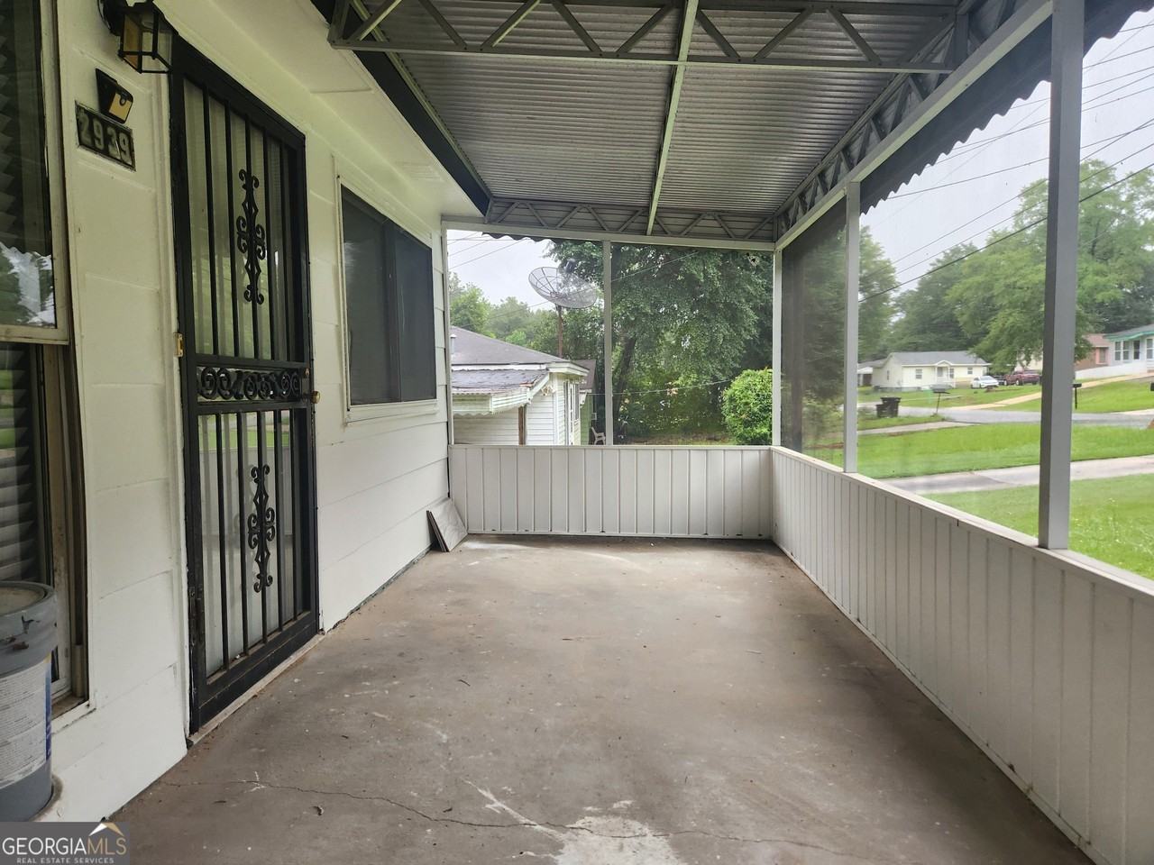 2939 Gleason Ave - Photo 3 of 20