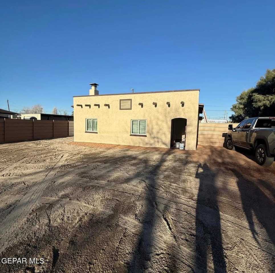 8029 Floyd Way