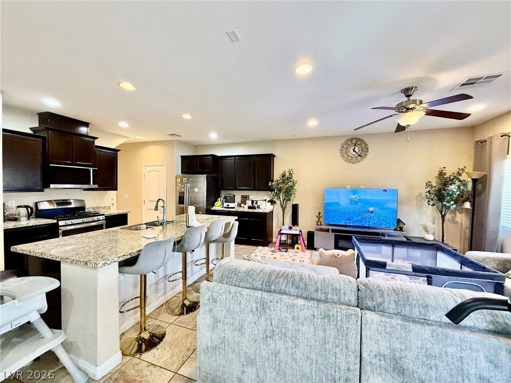 2848 Glass Vine Ct - Photo 3 of 14