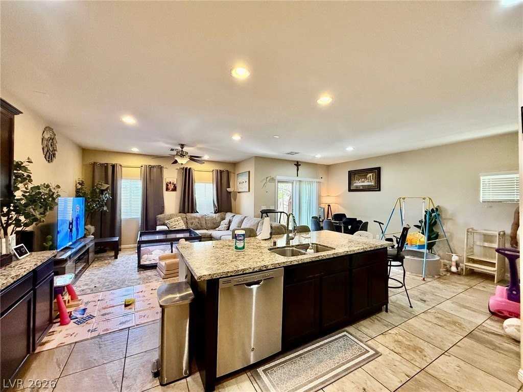 2848 Glass Vine Ct - Photo 6 of 14