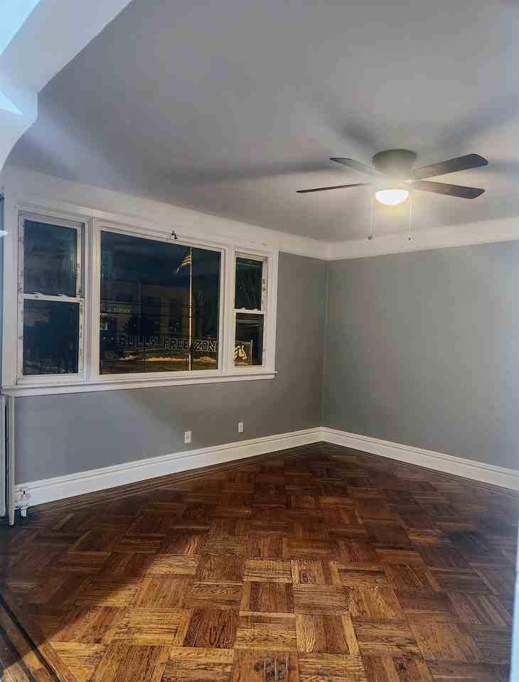 334 Stegman Pkwy - Photo 3 of 19