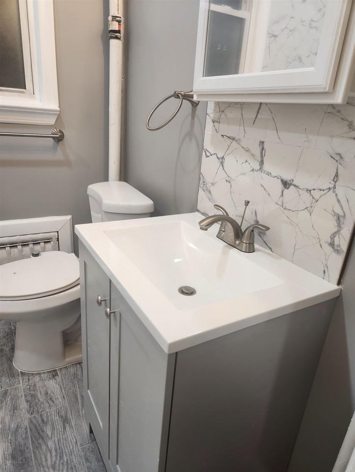 334 Stegman Pkwy - Photo 7 of 19